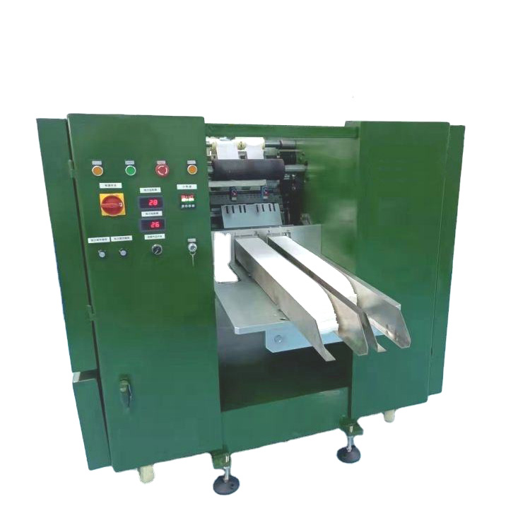 Gauze pad folding machine